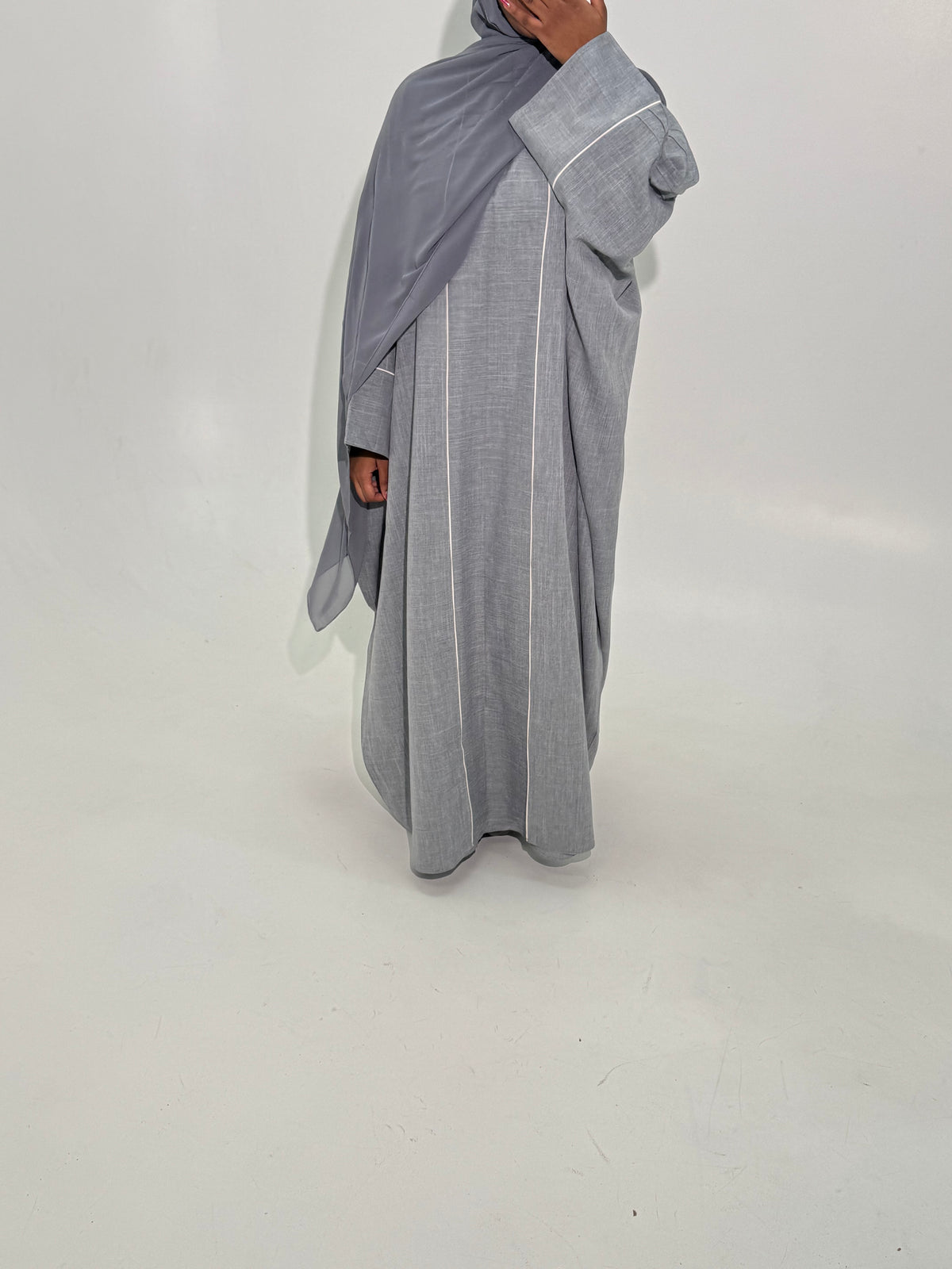 MINA Abaya 3 piece - Butterfly Cut