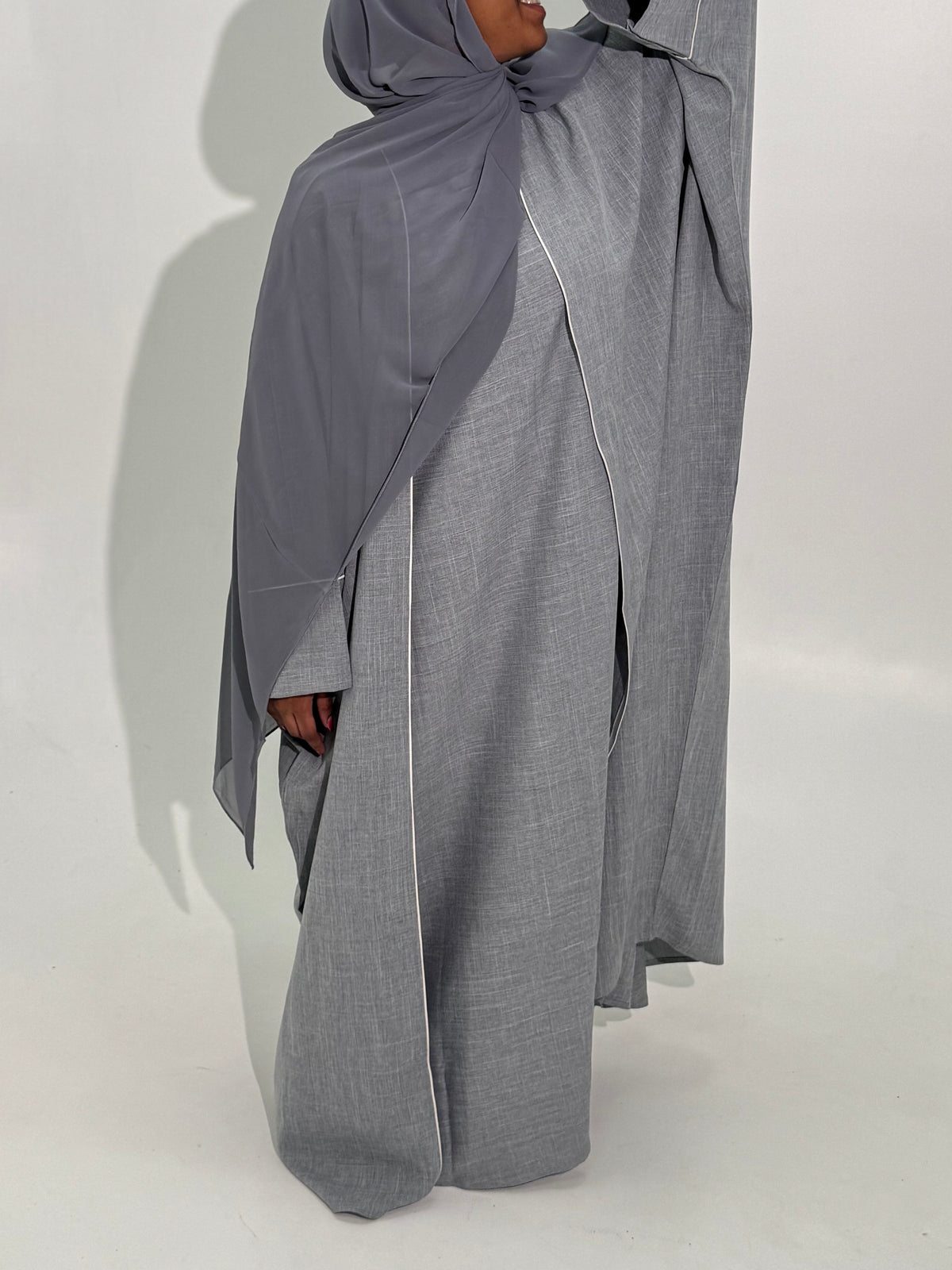 MINA Abaya 3 piece - Butterfly Cut