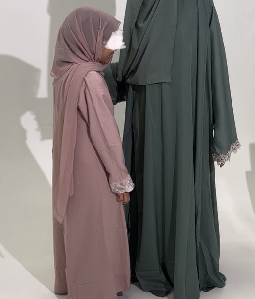 Girls Aisha 3 pieces floral Cuffs Abaya
